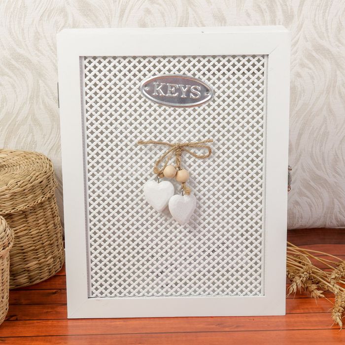 Ключница дерево 6 крючков "Сеточка с сердцами" 29х20,8х6 см