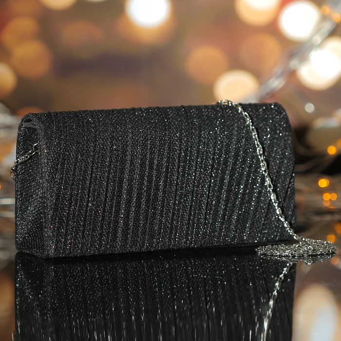 Клатч женский, отдел на магните, длинная цепь, цвет чёрный