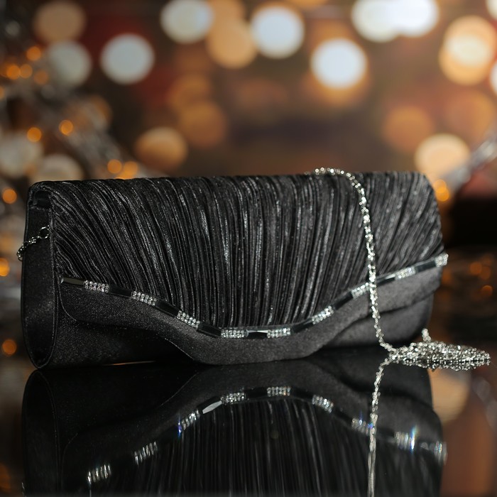 Клатч женский, отдел на магните, длинная цепь, цвет чёрный