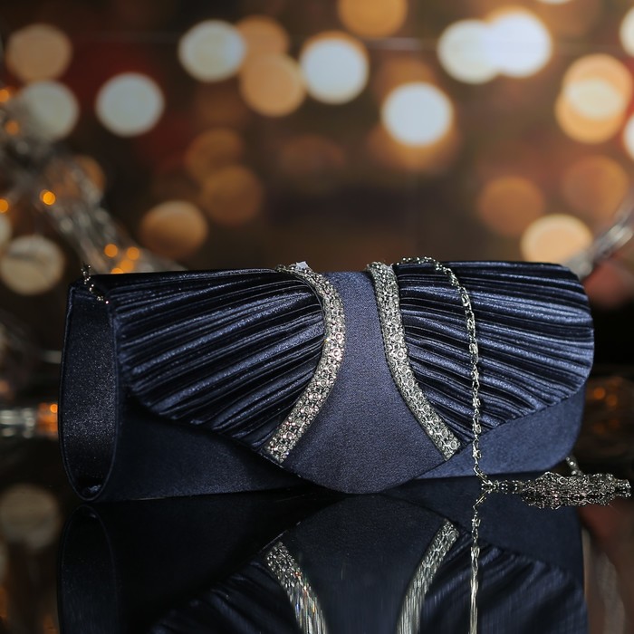 Клатч женский, отдел на магните, длинная цепь, цвет синий