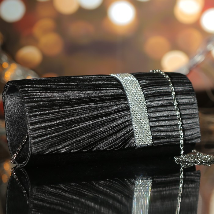 Клатч женский, отдел на магните, длинная цепь, цвет чёрный