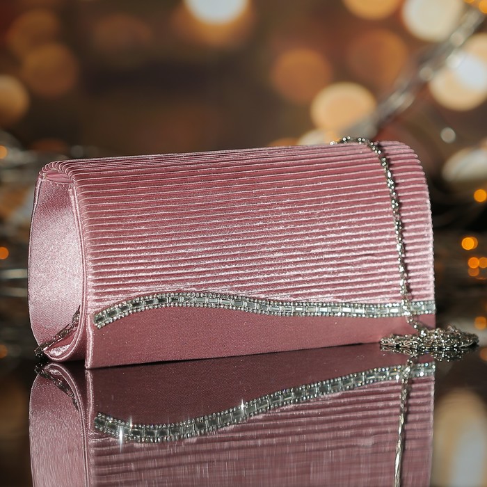 Клатч женский, отдел на магните, длинная цепь, цвет пудровый