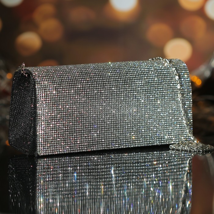 Клатч женский, отдел на магните, длинная цепь, цвет чёрный