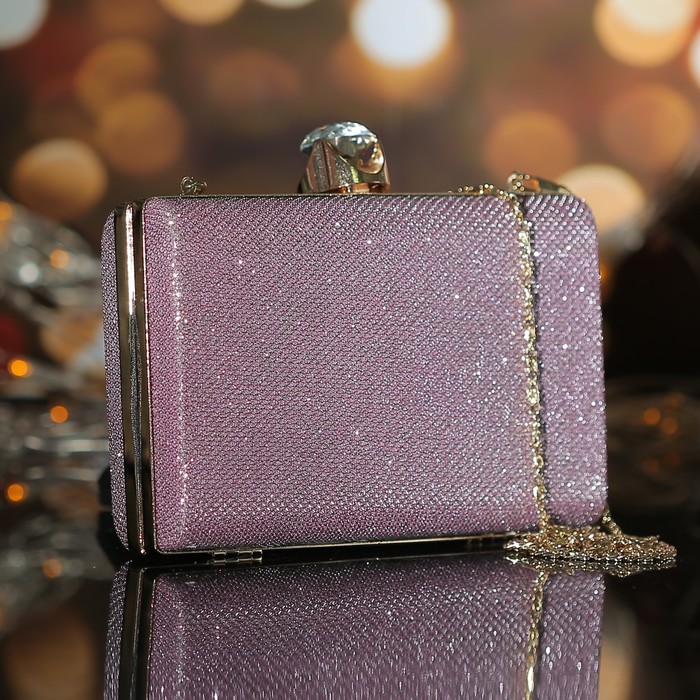 Клатч женский, отдел на фермуаре, длинная цепь, цвет розовый