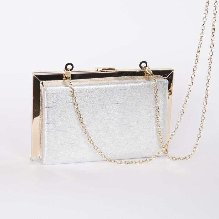 Клатч женский, отдел на фермуаре, длинная цепь, цвет серебристый