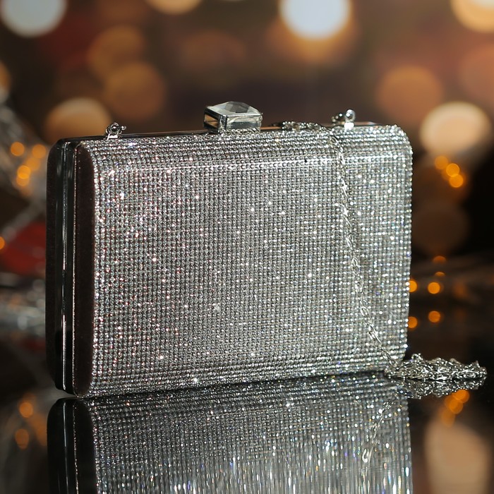 Клатч женский, отдел на фермуаре, длинная цепь, цвет кофе