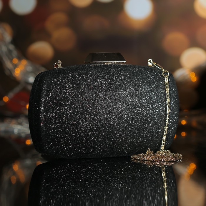 Клатч женский, отдел на фермуаре, длинная цепь, цвет чёрно-золотой