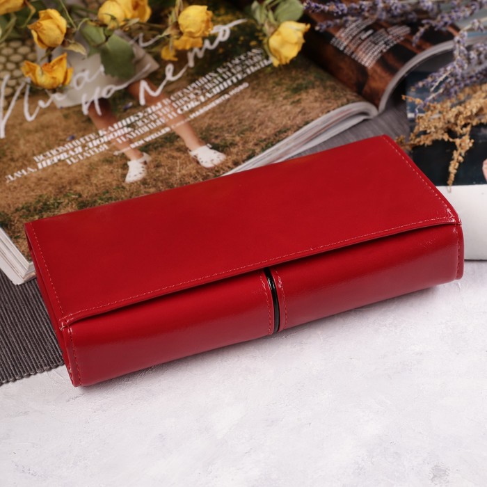 Кошелёк женский на клапане, 4 отдела, для карт, 2 отдела на рамке, наружный карман, цвет красный/чёрный