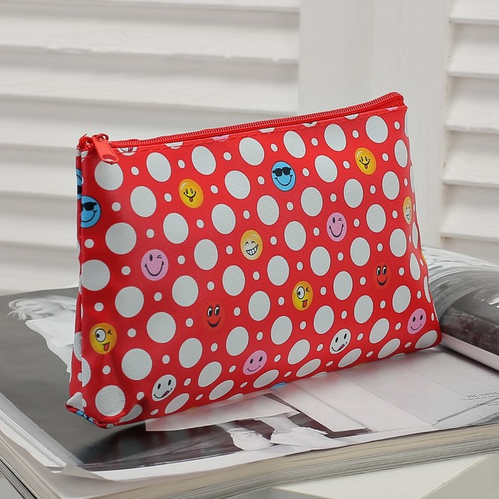 Косметичка простая «Смайлик», отдел на молнии, цвет красный