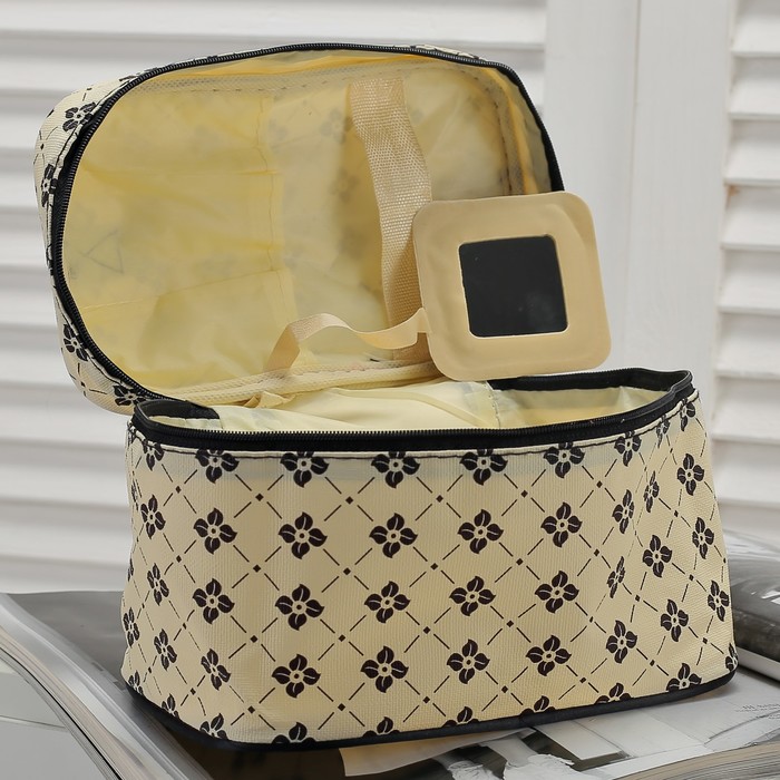 Косметичка-сундук «Грация», отдел на молнии, цвет молочный