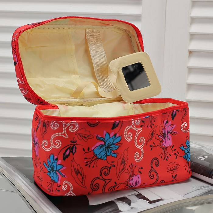 Косметичка-сундук «Кружева», отдел на молнии, цвет красный
