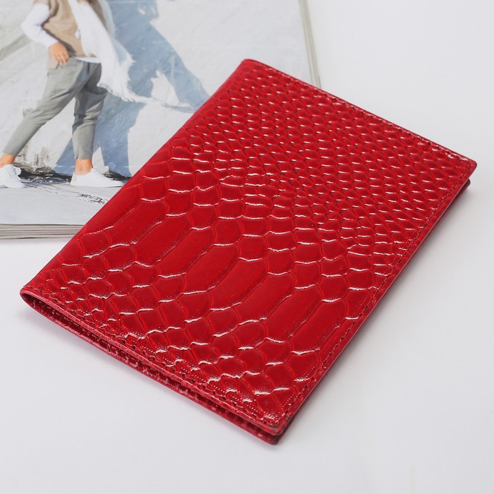 Обложка для автодокументов, питон, цвет красный