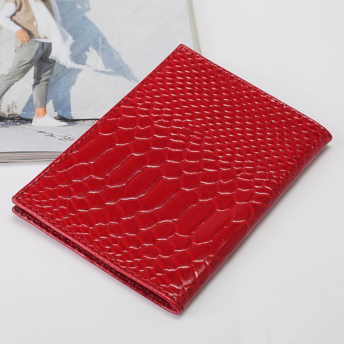 Обложка для автодокументов, питон, цвет красный