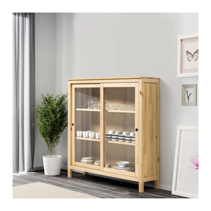 Шкаф-витрина, цвет светло-коричневый ХЕМНЭС