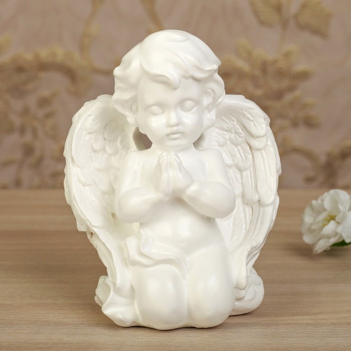Статуэтка "Ангел молящийся" цвет белый