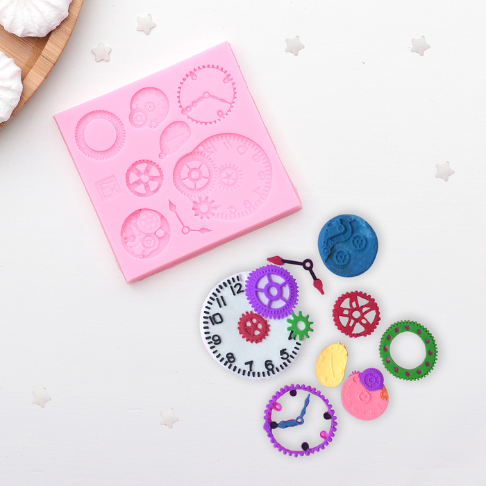 Молд 9х8,2х0,5 см "Механизм"