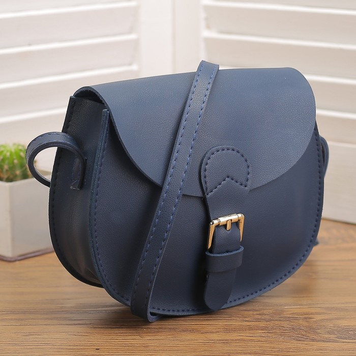 Сумка женская, отдел на магните, регулируемый ремень, цвет голубой