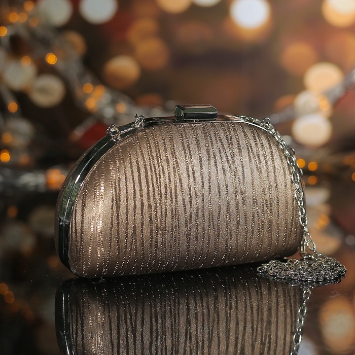 Клатч женский, отдел на фермуаре, длинная цепь, цвет кофе