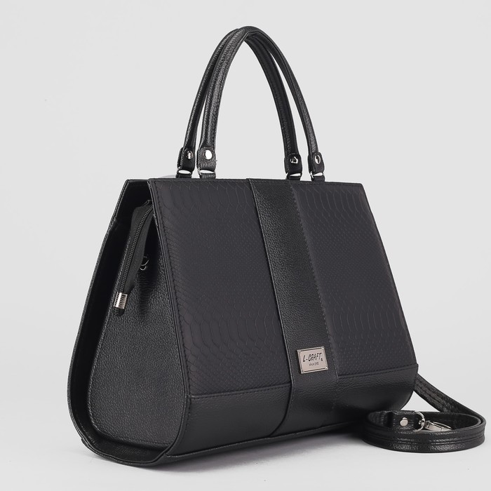 Сумка женская, 1 отдел на молнии, наружный карман, длинный ремень, змея, цвет чёрный