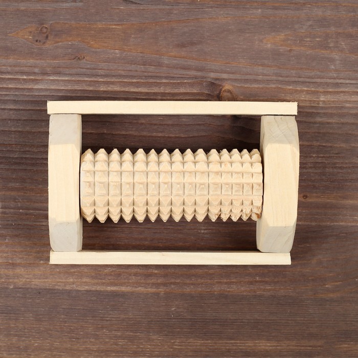 Массажер деревянный для одной стопы "Зубчатый", 1 валик, бук