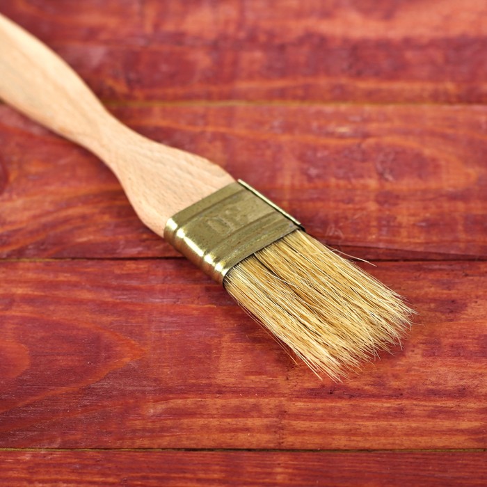 Кисть плоская, тонкая, деревянная ручка, 30 х 8 мм