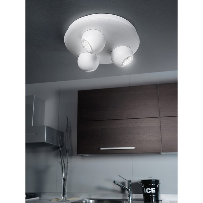 

Светильник NORBELLO 3x5Вт LED белый 27x27x10 см