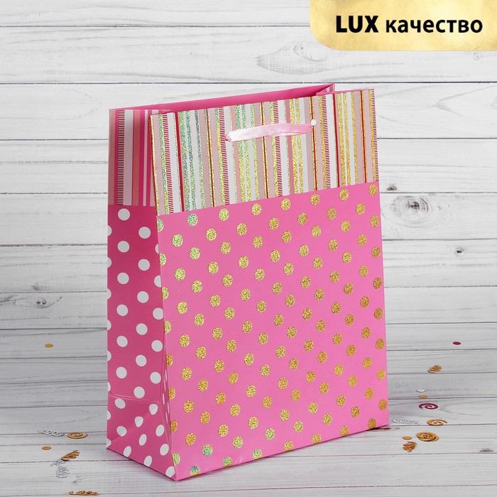Пакет подарочный &quot;Золотой горошек&quot;, цвет розовый, люкс, 18 х 8 х 23 см