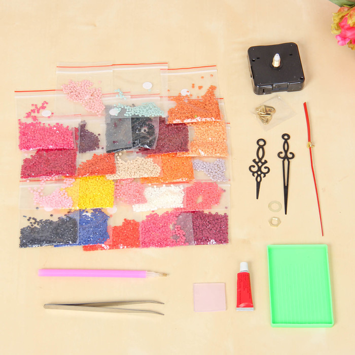 Алмазные часы "Счастливый пес" 7303006