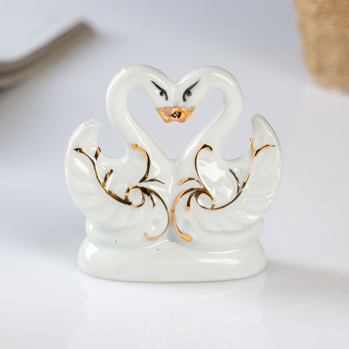 Сувенир керамика "Два лебедя" 7х7х3 см