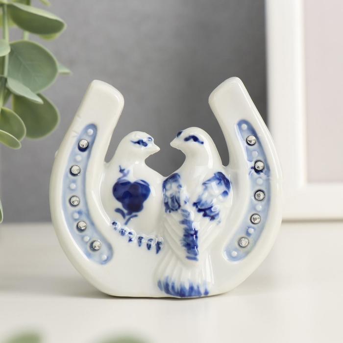 Сувенир керамика "Два голубя на подкове" синяя роспись стразы 7х7,2х2,8 см