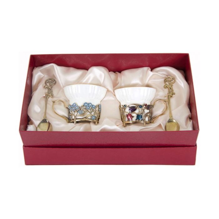 Чайная пара фарфоровая с цветками из латуни «Колокольчики и Незабудки» в картонном футляре