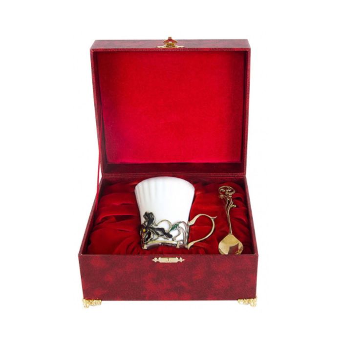 Чашка «Ирис» в шкатулке из бумвинила