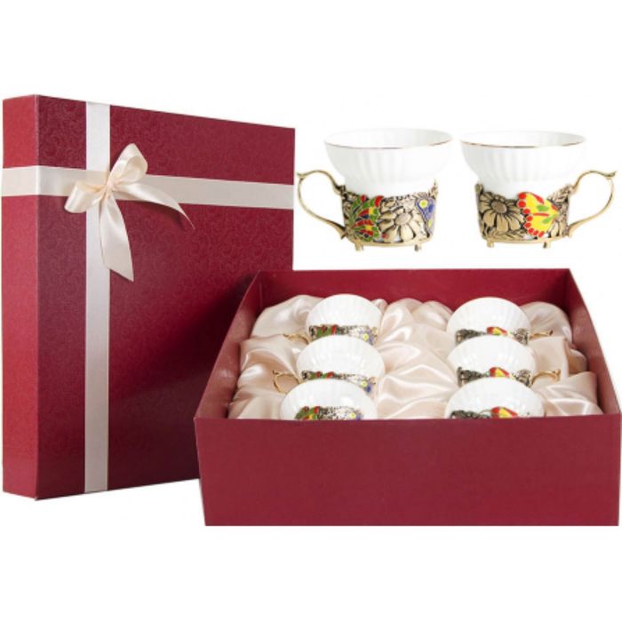 Набор из шести чашек «Бабочки и цветы» в картонном футляре