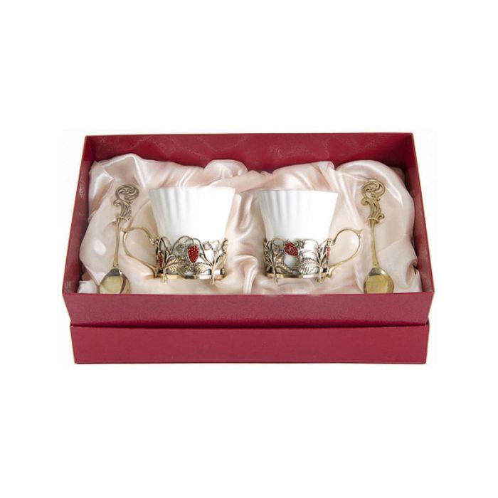 Набор из двух чашек «Земляника» в картонном футляре