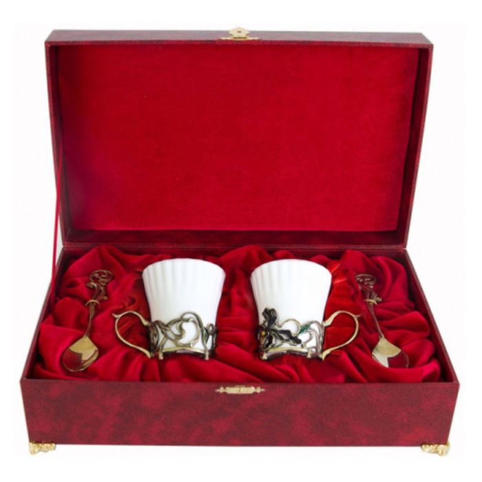 Набор из двух чашек «Ирис» в шкатулке из бумвинила