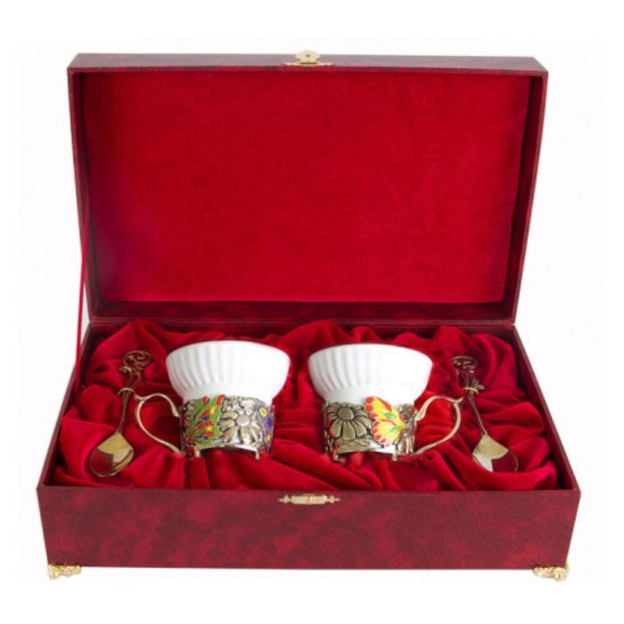 Набор из двух чашек «Бабочки и цветы» в шкатулке из бумвинила