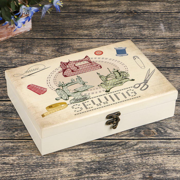 Шкатулка дерево для рукоделия "Рукодельница" 6х26х18 см
