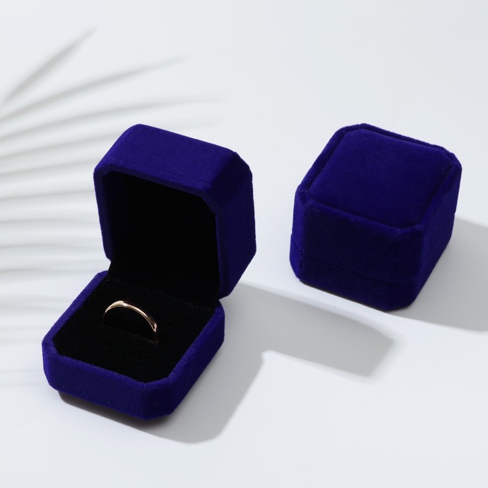 футляр бархатный под кольцо сердце 4 5 цвет бордовый с золотом Футляр бархатный под кольцо «Геометрия», 5×5,5×4, цвет синий