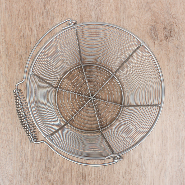 Корзина сервировочная d=20 см h=19,5 см, проволока из пищ.жести