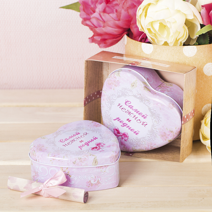 Шкатулка и открытка "Самой нежной и родной" в подарочной коробке