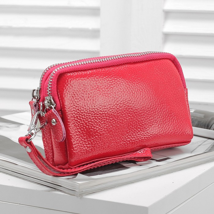 Клатч женский на молнии, 2 отдела, наружный карман, ручка, цвет малиновый