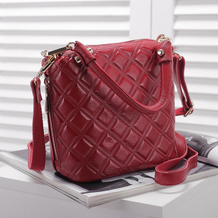 Сумка женская, 1 отдел с перегородкой, 2 наружных кармана, длинный ремень, цвет красный