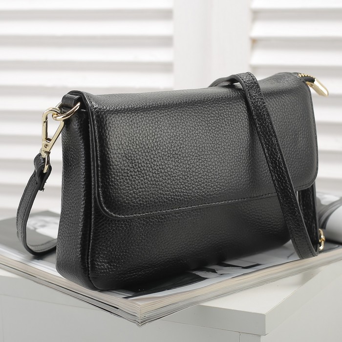 Сумка женская, 1 отдел с перегородкой, 2 наружных кармана, длинный ремень, цвет чёрный