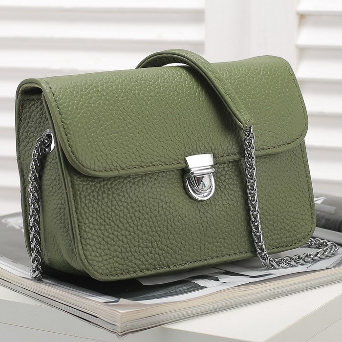 Сумка женская, 1 отдел с перегородкой, наружный карман, длинная цепочка, цвет зелёный