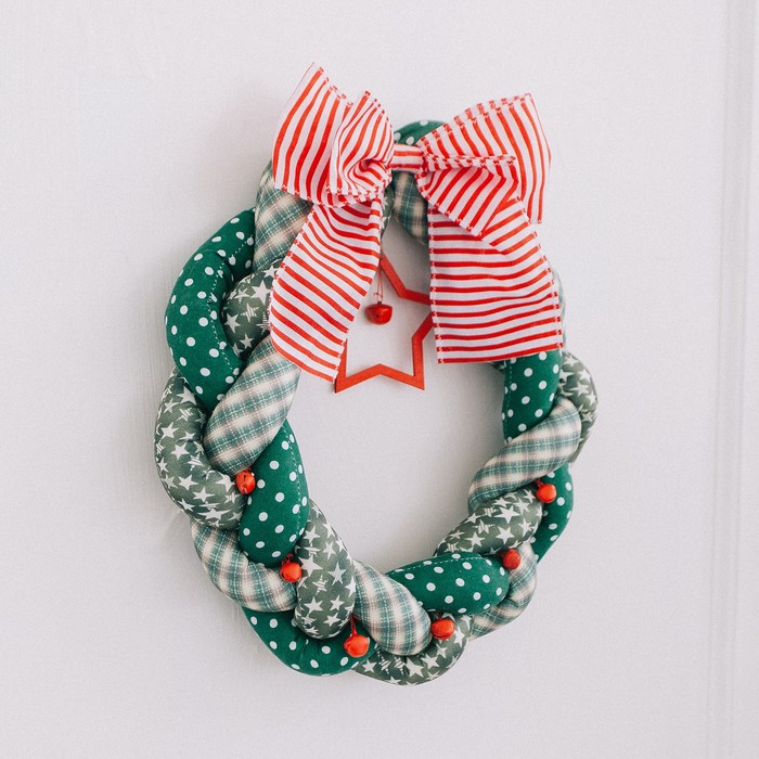 Венок новогодний мягкий «Праздник к нам приходит», набор для шитья, 16,3 × 10,7 × 2,5 см