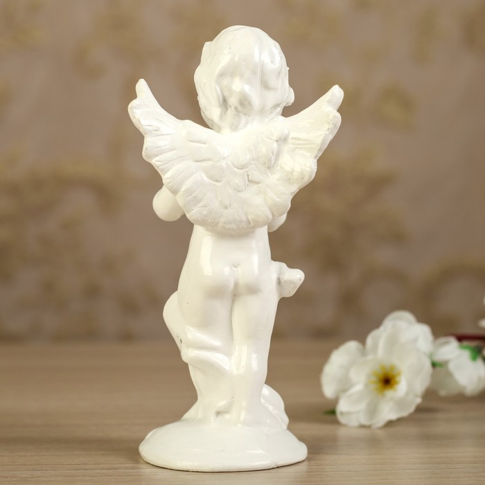 Статуэтка "Статуэтка с сердцем" белый