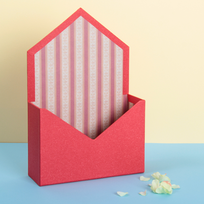 Коробка конверт для цветов 20 х 13 х 17 см