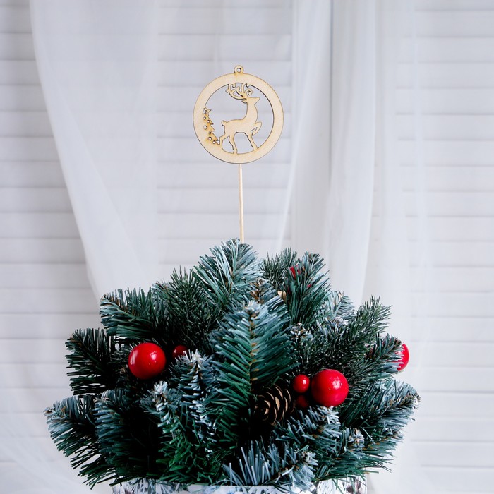 Топпер "Олень в шаре"