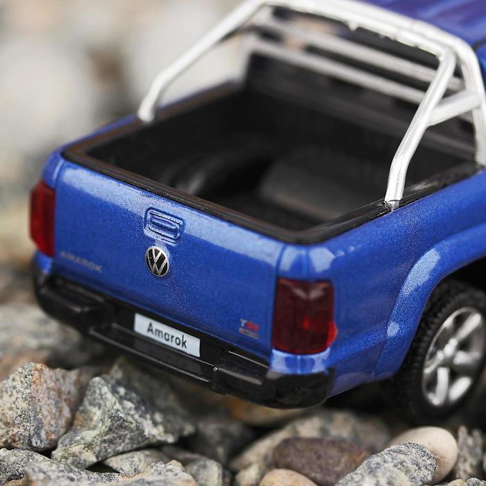 Машина металлическая Volkswagen Amarok, открываются двери, инерция, МИКС