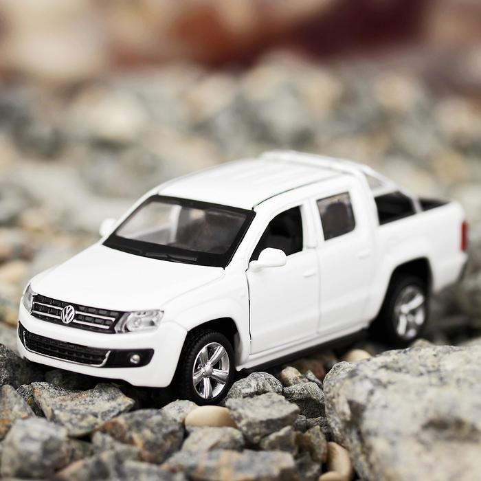 Машина металлическая Volkswagen Amarok, открываются двери, инерция, МИКС